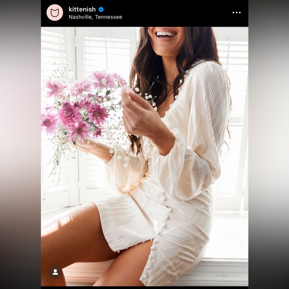 Kittenish dress